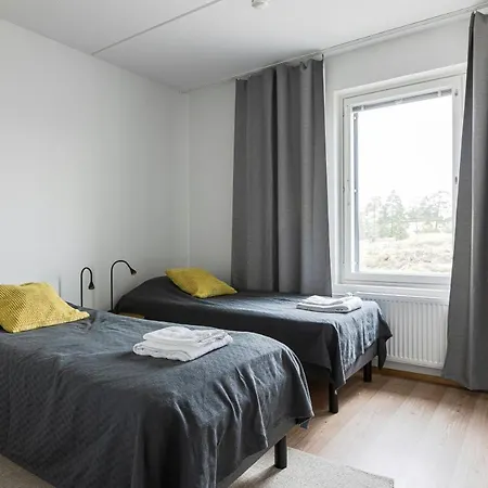 Spacious For 6 With Sauna Espoo